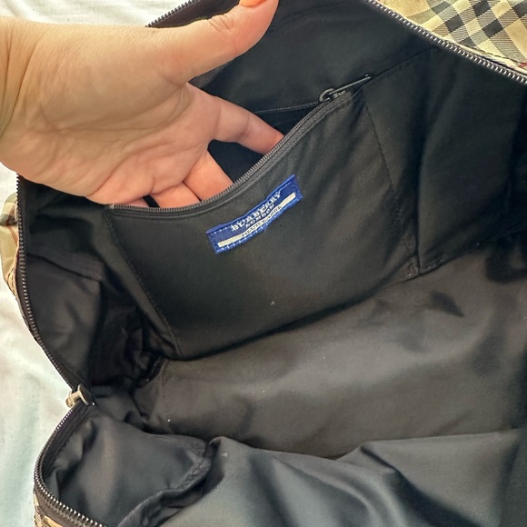 Authentic Burberry - Picture 10 of 11